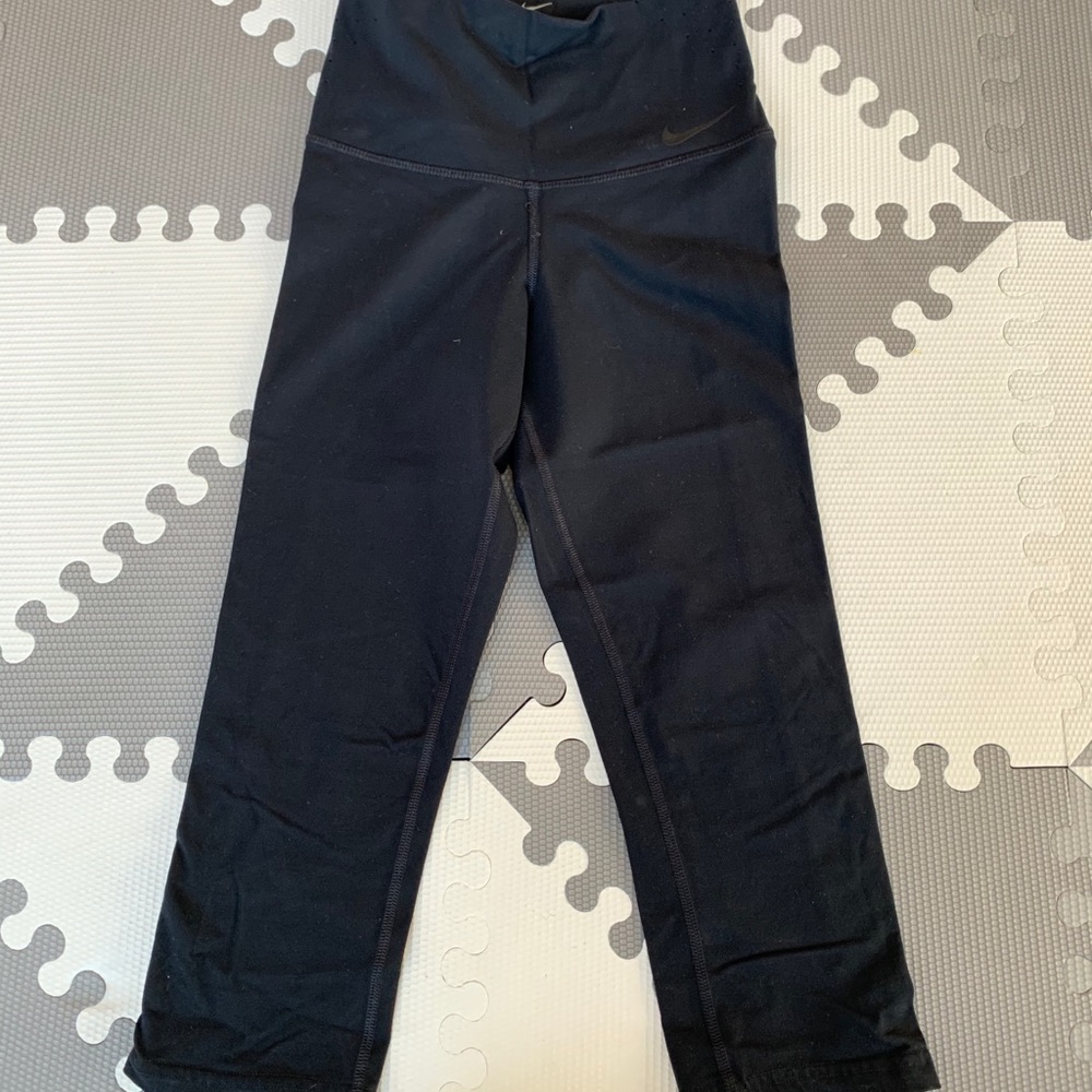 Nike high waist crop leggings